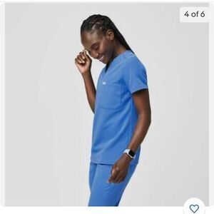 Figs Blue catarina One Pocket V Neck Women’s scrub medical nurse dental Top M
